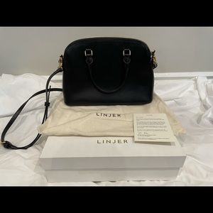 Linjer “The Crossbody Purse” Black
